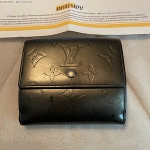 Louis Vuitton mens mat black monogrammed leather wallet